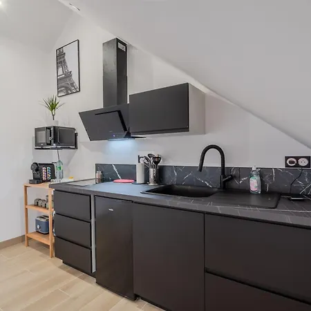Apartament Cozy Nest And Parking Between And Paris *